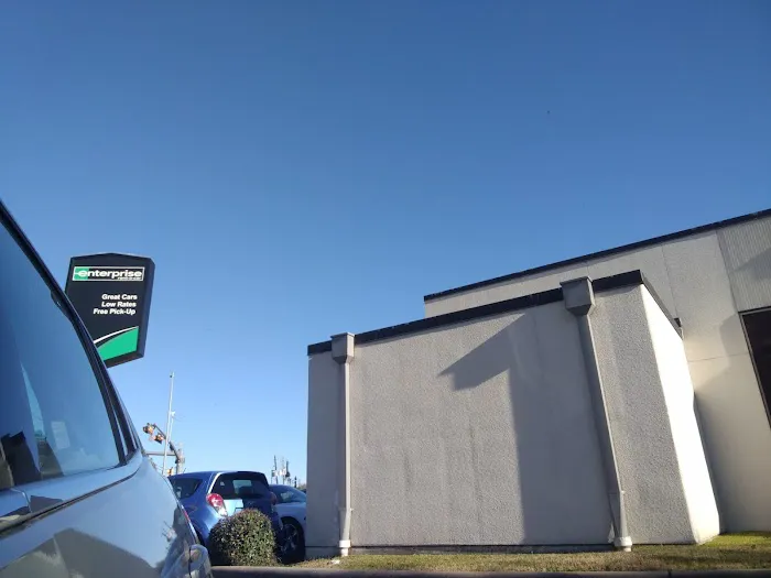 Enterprise Rent-A-Car Picture 7