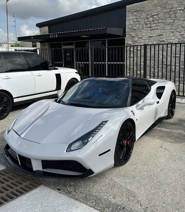 Sapphire Executive Travel - Luxury & Exotic Car Rentals | Chauffeur Services Picture 7