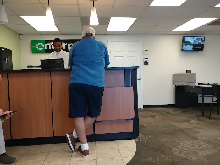 Enterprise Rent-A-Car Picture 3