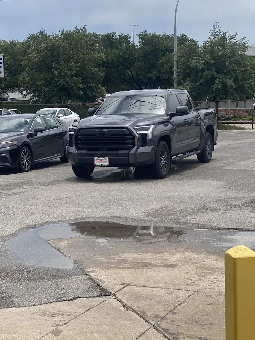 Elite Rent a Car Picture 2