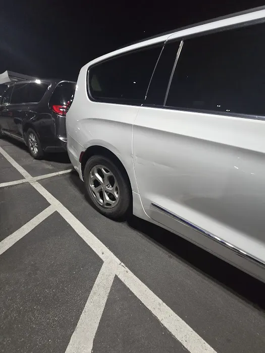 Avis Car Rental Picture 5