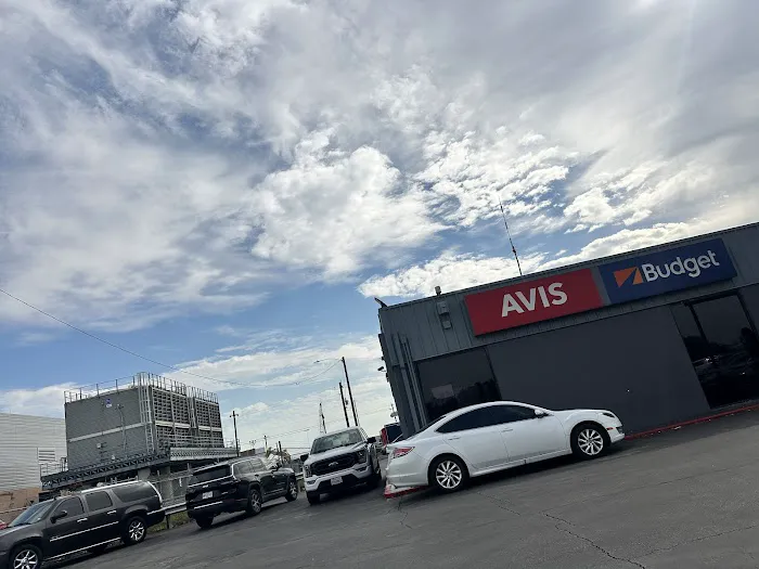 Avis Car Rental Picture 1