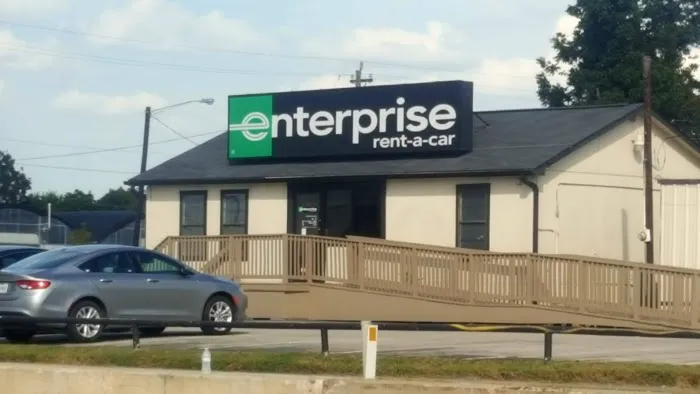 Enterprise Rent-A-Car Picture 7