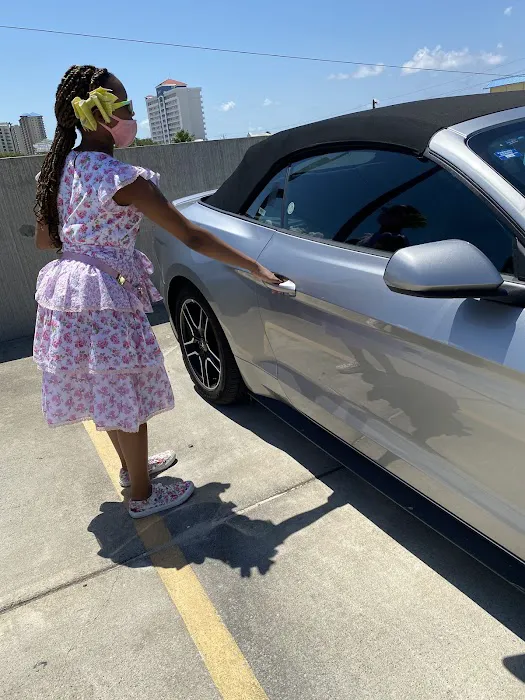 Avis Car Rental Picture 4
