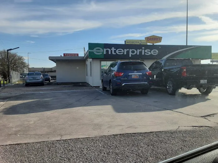 Enterprise Rent-A-Car Picture 3