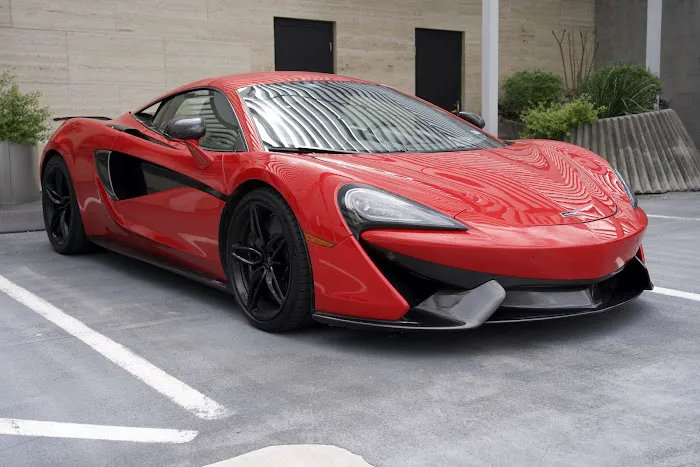 iExotic - Houston Exotic Car Rental Picture 4