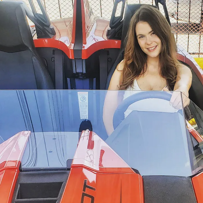Galleria Slingshot Rentals Picture 10