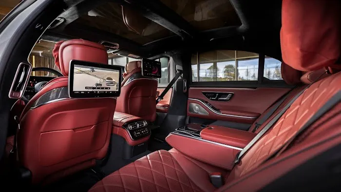 Empyre Luxury Car Rentals Picture 1