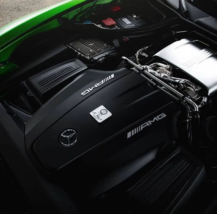 Empyre Luxury Car Rentals Picture 6