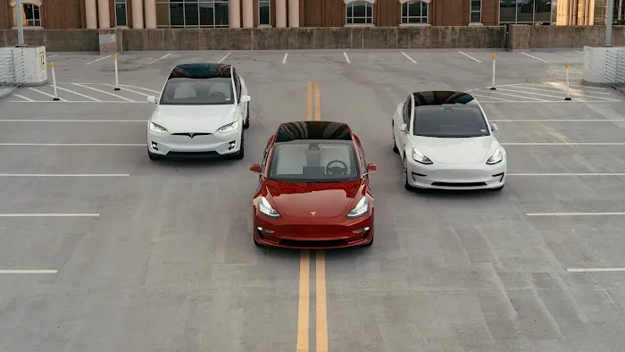 Experience Rides EV Car Rentals Picture 7