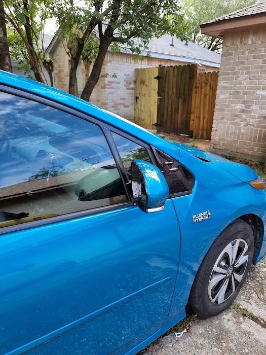 The Favis Car Rental Picture 1