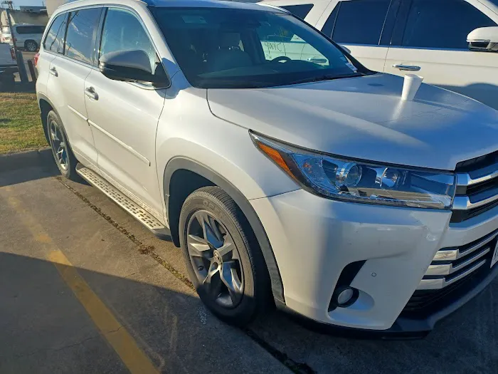 Toyota Rent A Car of Houston Picture 4