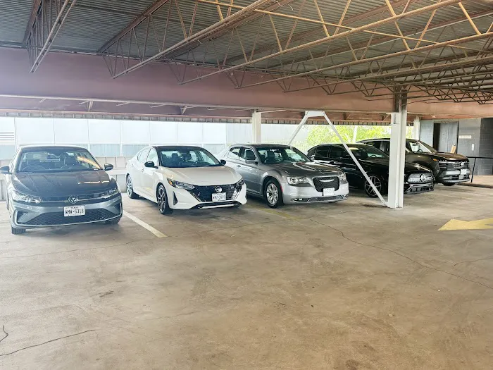 Sadaat Rideshare Rental Picture 5