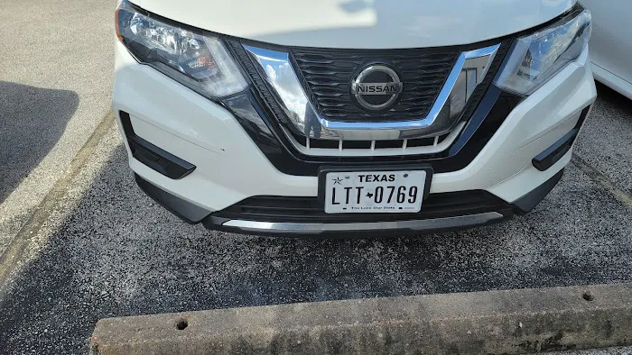 Avis Car Rental Picture 7