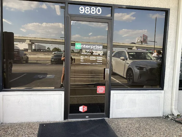 Enterprise Rent-A-Car Picture 1