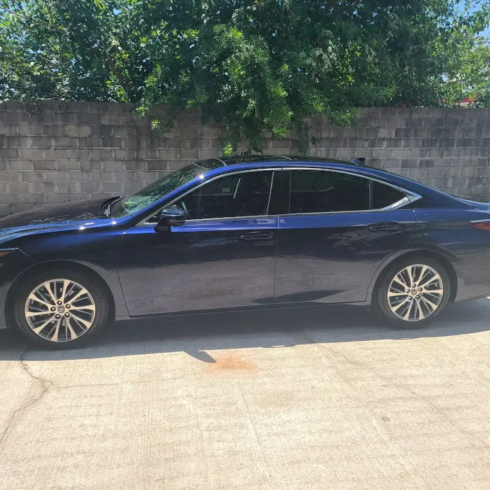 Spacecity Car Rentals Picture 7