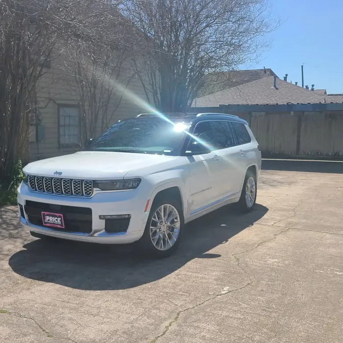 Spacecity Car Rentals Picture 6