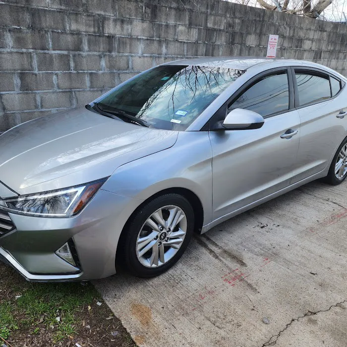 Spacecity Car Rentals Picture 10