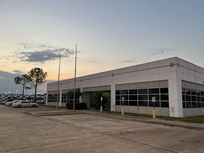 Hertz Service Center Picture 4