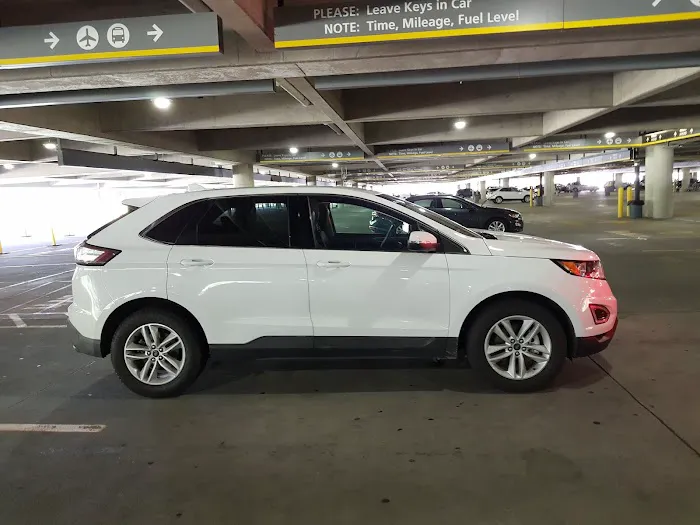 Hertz Car Rental - Houston - George Bush Intercontinental Airport (IAH) Picture 9