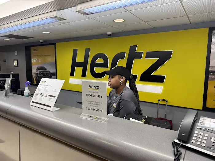 Hertz Car Rental - Houston - George Bush Intercontinental Airport (IAH) Picture 4