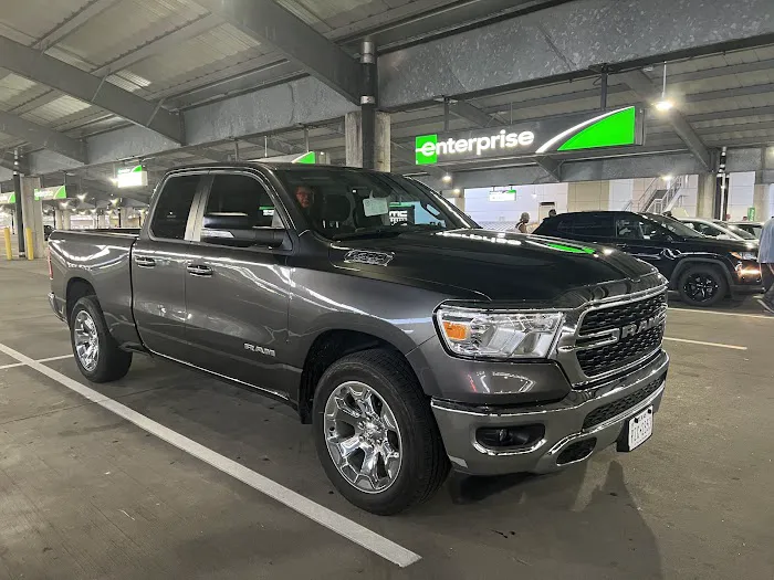 Enterprise Rent-A-Car Picture 3