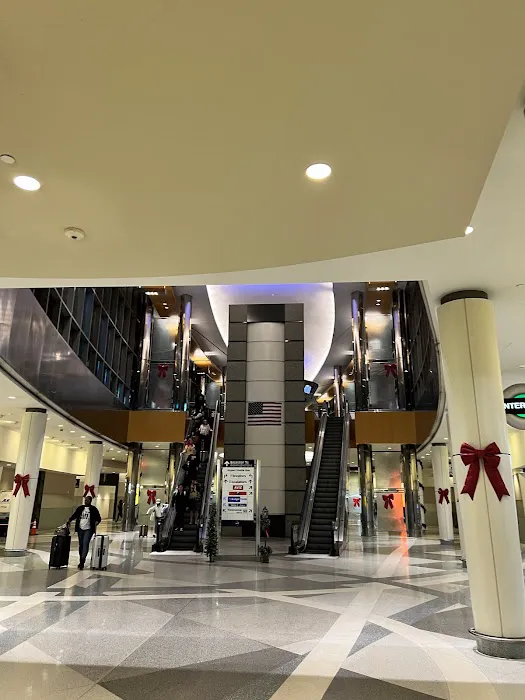 George Bush Intercontinental Car Rental-Hub Picture 8