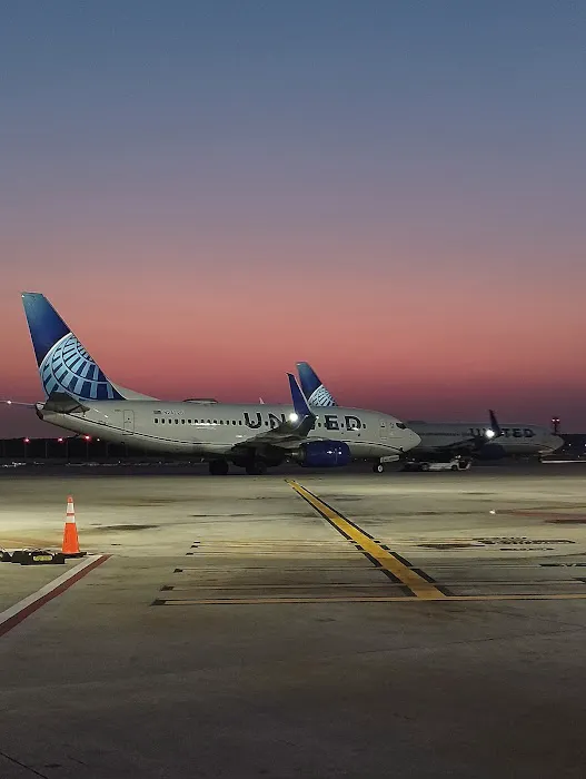George Bush Intercontinental Car Rental-Hub Picture 5