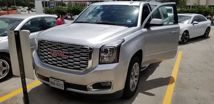 Avis Car Rental Picture 3