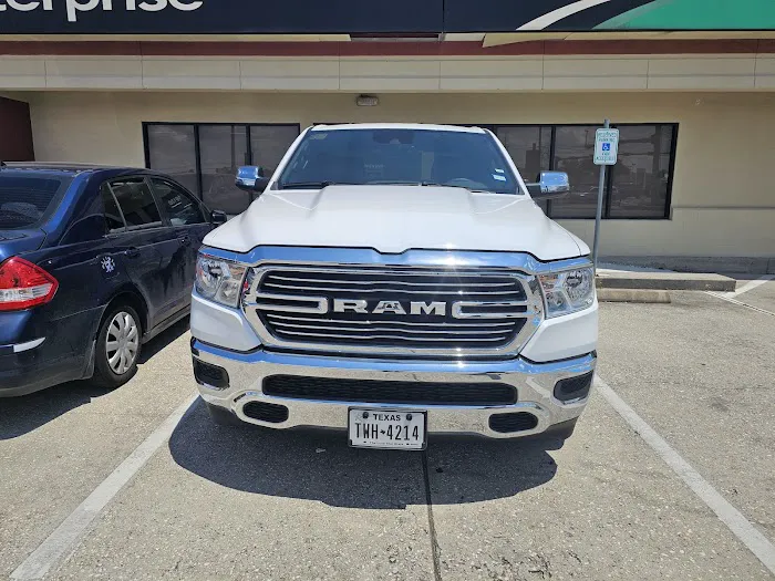Enterprise Rent-A-Car Picture 4