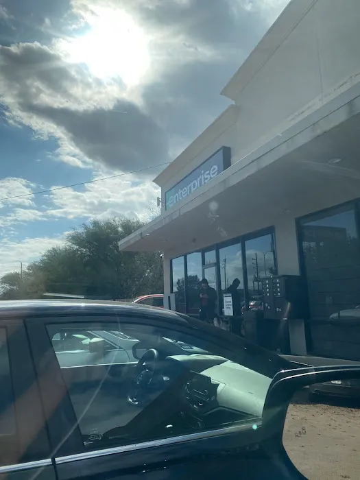 Enterprise Rent-A-Car Picture 9