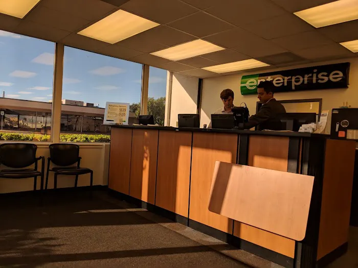 Enterprise Rent-A-Car Picture 9