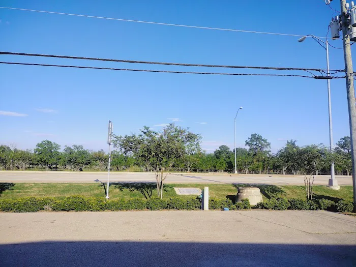 Hertz Car Rental - Pearland - N Main Street Picture 6