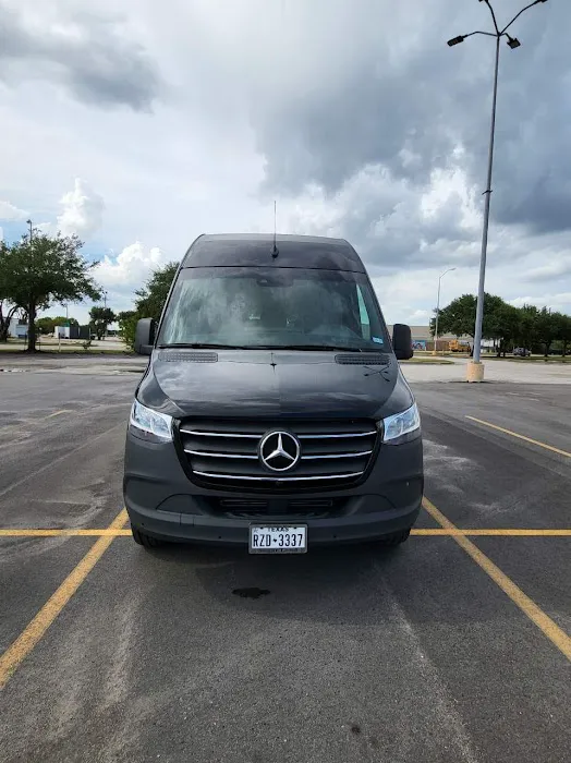 Q1 Auto Rentals Picture 3