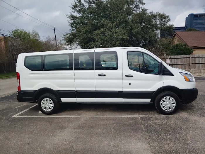 Elite Rent a Car Picture 2