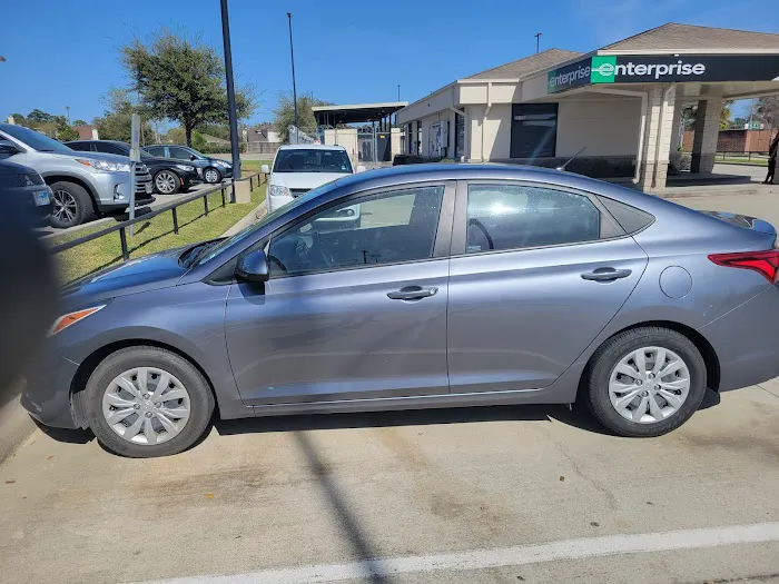 Enterprise Rent-A-Car Picture 3