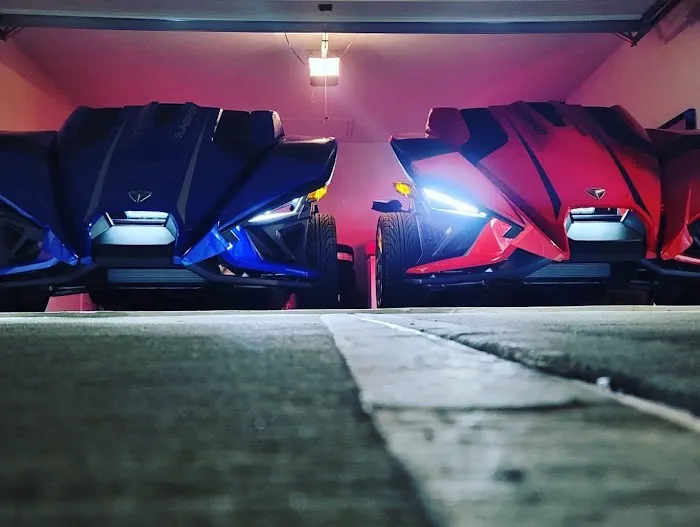 Lit Slingshot Rentals Picture 5