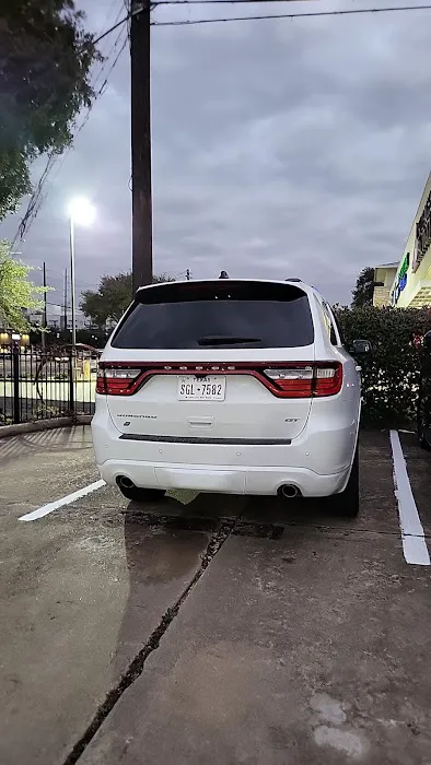 Avis Car Rental Picture 7