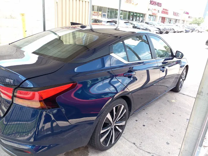Avis Car Rental Picture 3
