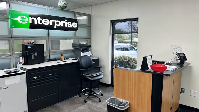 Enterprise Rent-A-Car Picture 7