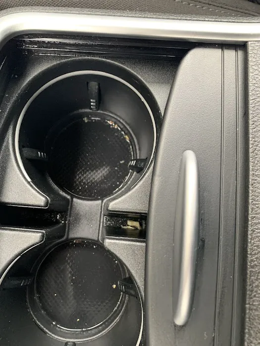 Avis Car Rental Picture 6