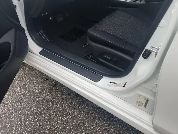Avis Car Rental Picture 6
