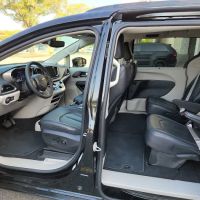 Avis Car Rental ico
