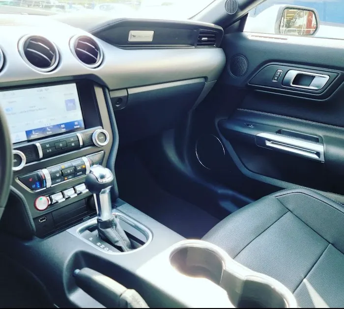 Avis Car Rental Picture 7