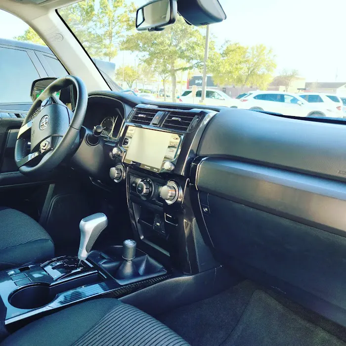 Avis Car Rental Picture 6