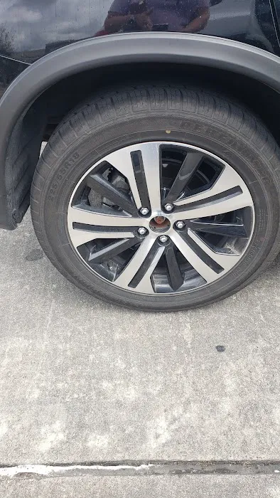 Avis Car Rental Picture 6