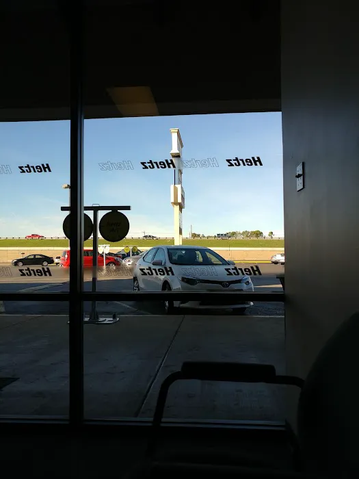 Hertz Car Rental - League City - Gulf Freeway Picture 7