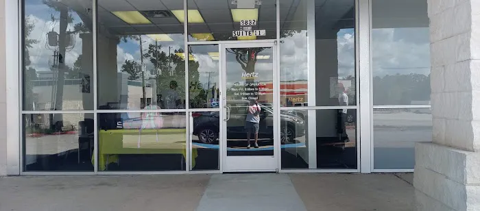 Hertz Car Rental - Conroe - W Davis Street Picture 6