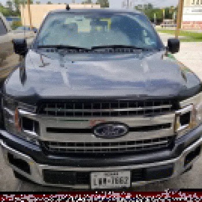 Avis Car Rental Picture 2