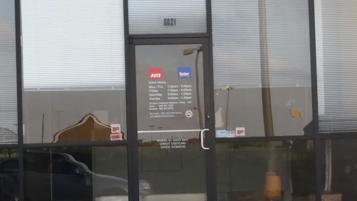 Avis Car Rental Picture 1